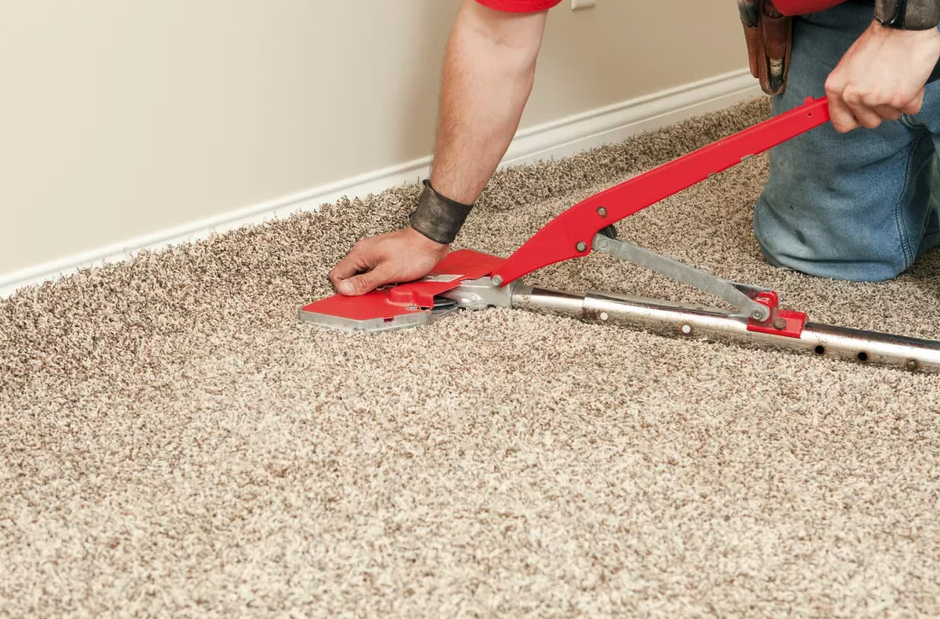 Should I Use a Carpet Stretcher on My Carpet?